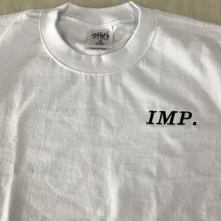 Tシャツ 【ネーム：ロマンイタリック体】 左胸・1文字2cm