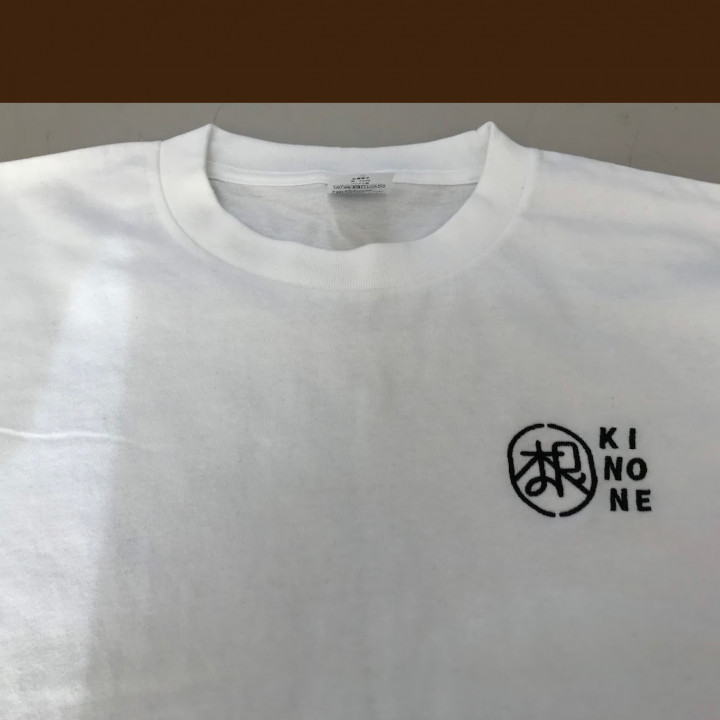 Tシャツ<br>【ロゴ刺繍】<br>左胸・縦4.2cm×横6cm