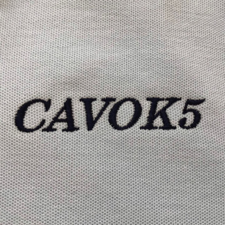 ポロシャツ 【ネーム刺繍：ロマンイタリック体】 左胸・1文字1.5cm