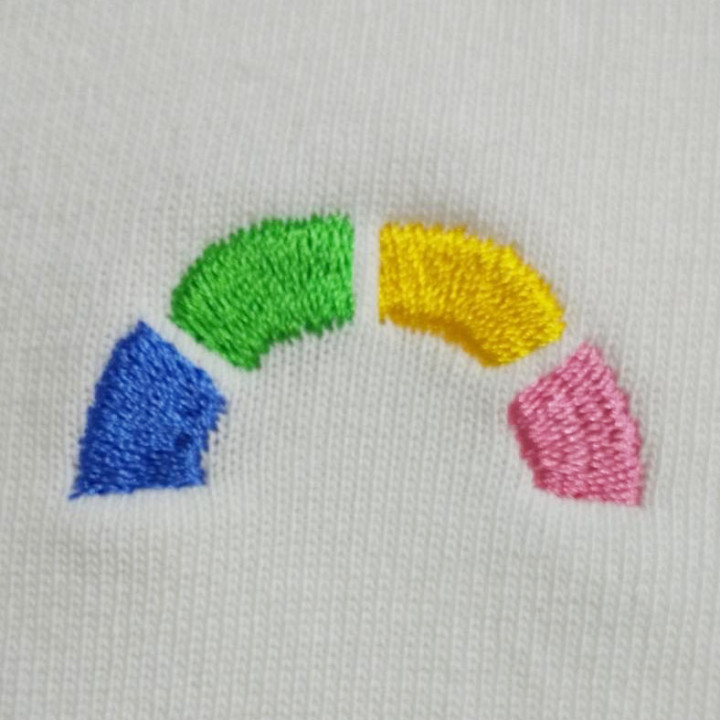 Ｔシャツ 【ロゴ刺繍】 左胸・縦2cm×横4cm
