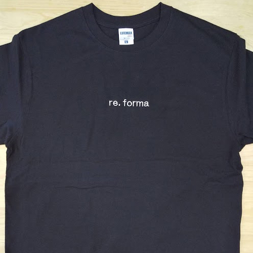 Tシャツ<br>【ネーム刺繡：ゴシック体】<br>胸中央・1文字1.5cm