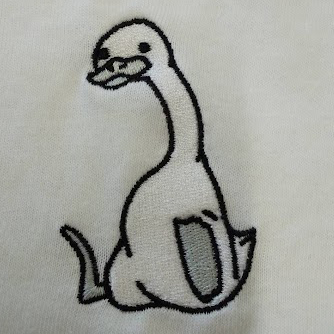 Ｔシャツ 【ロゴ刺繍】 左胸・縦7.2cm×横5cm程度