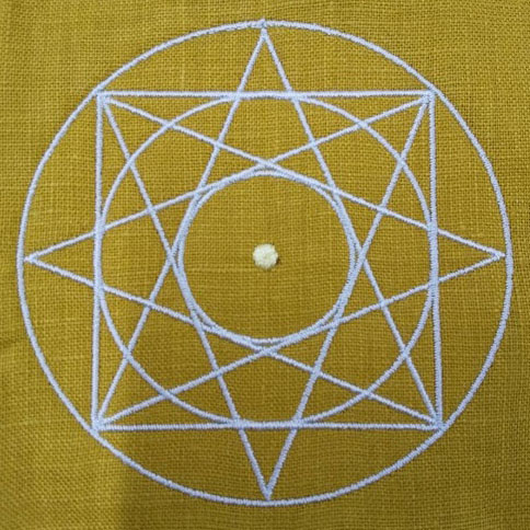 布 【ロゴ刺繍】 中央・8cm×8cm