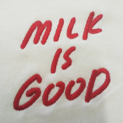 Tシャツ 【ロゴ刺繍】 左胸・縦6.2cm×横6.3cm程度
