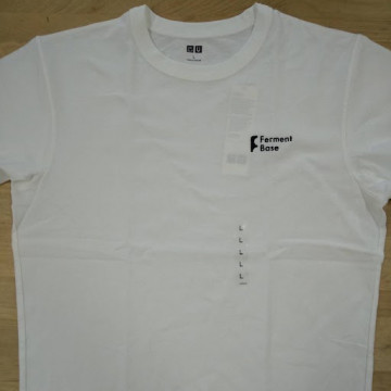 Tシャツ〈お持込み〉 【ロゴ刺繍】 左胸・縦2.3cm×横6cm程度