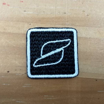 ワッペン単体 【刺繍ワッペン】 縦横2.5cm（フチ込み）