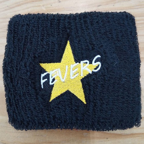 リストバンド 【ロゴ刺繍】 正面中央・縦3.6cm×横4cm程度