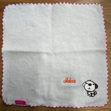 タオルハンカチ〈お持込み〉  【ネーム刺繍：筆記体】  右下・1文字1cm