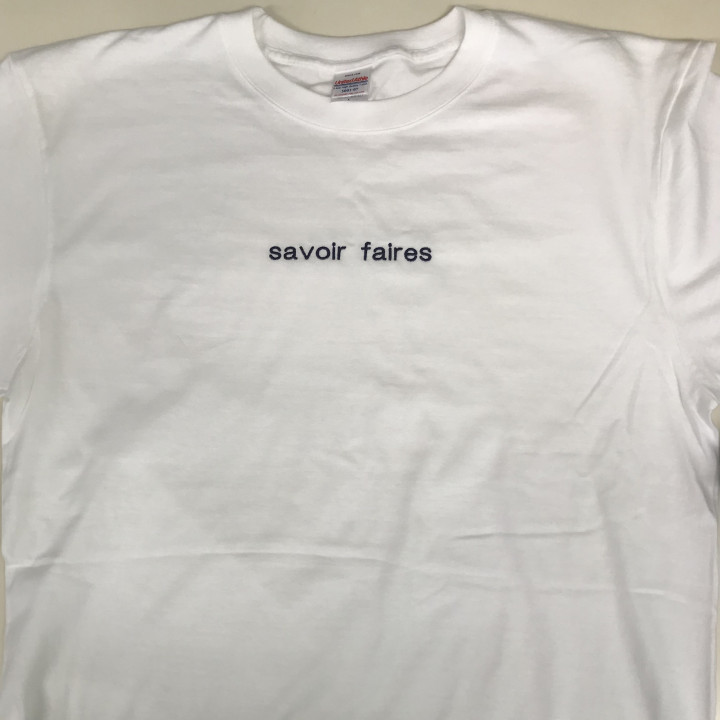 Tシャツ 【ネーム刺繍：ゴシック体】 胸中央・1文字1.5cm