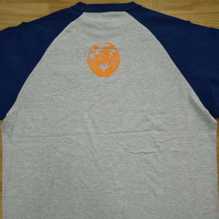 Ｔシャツ 【シルクプリント】 背面襟下・縦10.2cm×横10cm程度