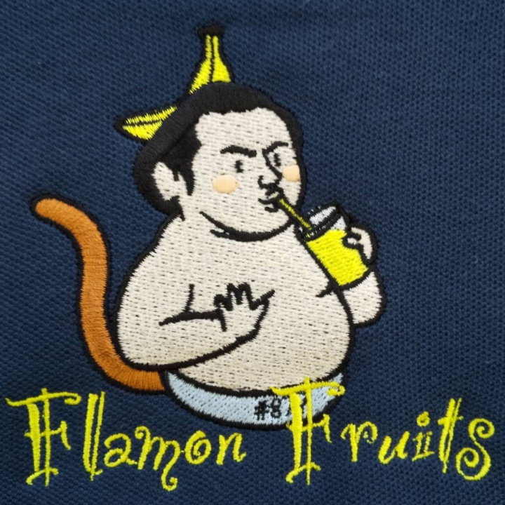 ポロシャツ 【ロゴ刺繍】 左胸・縦9.5cm×横10cm程度