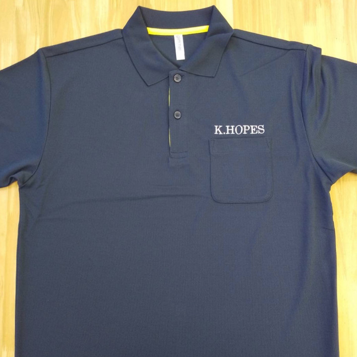 ポロシャツ 【ネーム刺繍：センチュリー体】 左胸・1文字1.5cm