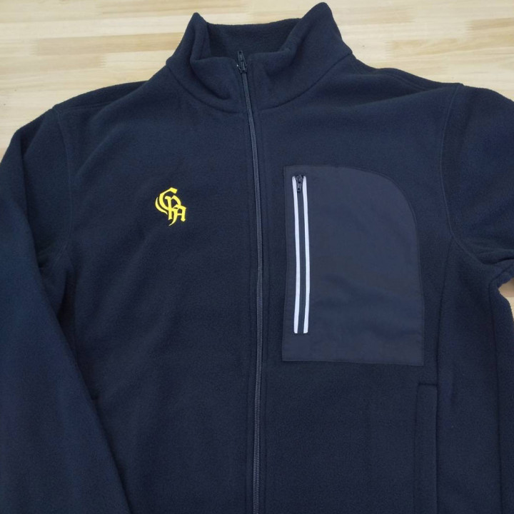 ジャケット 【ロゴ刺繍】 右胸・縦5cm×横3.5cm程度