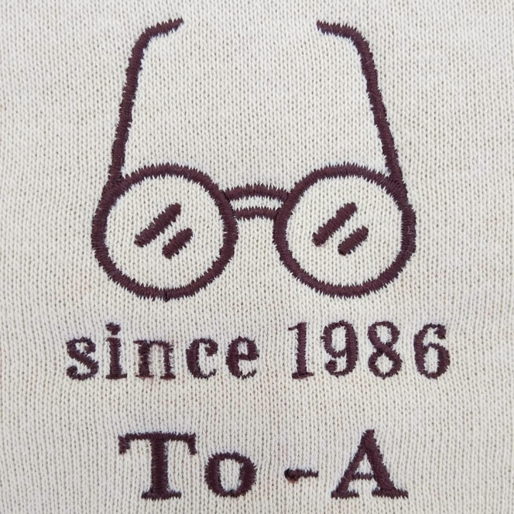 スウェット 【ロゴ刺繍】 左胸・縦6cm×横4.5cm程度