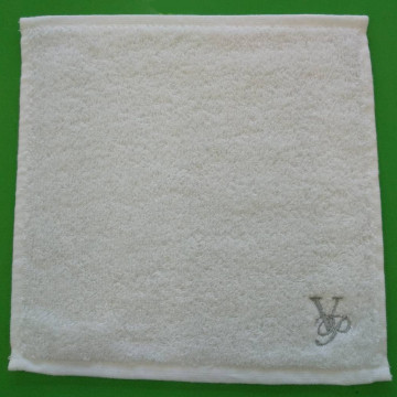 ハンカチタオル 【ロゴ刺繍】 右下・縦2.5cm×横2cm程度