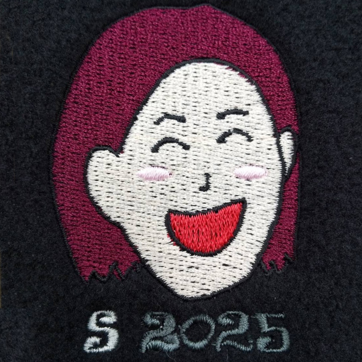 フリースベスト 【ロゴ刺繍】 右胸・縦6cm×横4.3cm程度