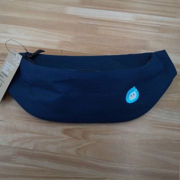 ベルトバック 【ロゴ刺繍】 左端・縦2.7×横3cm程度