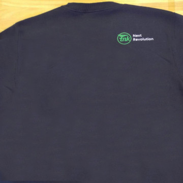 スウェット 【転写DTFプリント】 背面右肩上部・縦3.5cm×横10cm程度