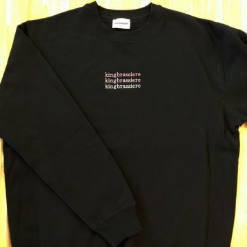 スウェット 【ネーム刺繍（3行）：センチュリー体】 胸中央：横10cm