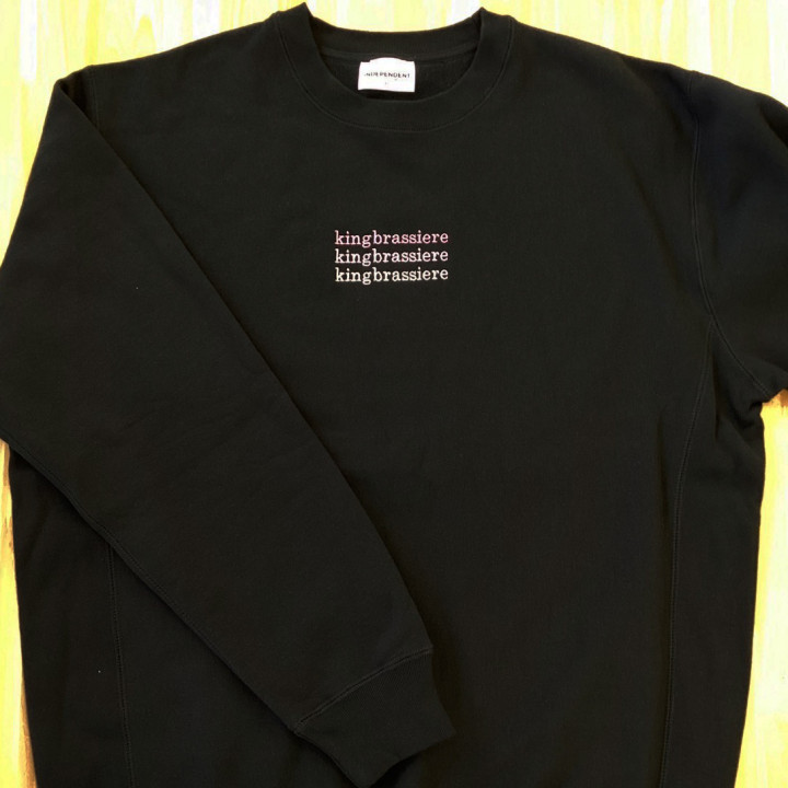 スウェット 【ネーム刺繍（3行）：センチュリー体】 胸中央：横10cm