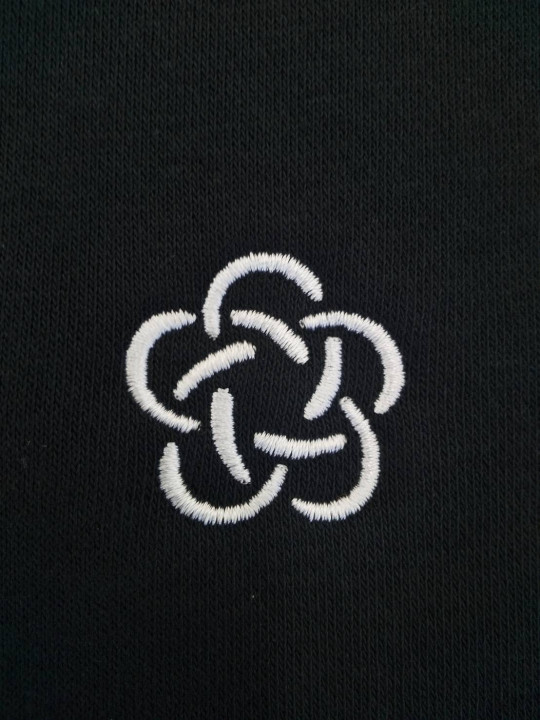 スウェット 【ロゴ刺繍】 左胸・縦3cm×横3cm程度