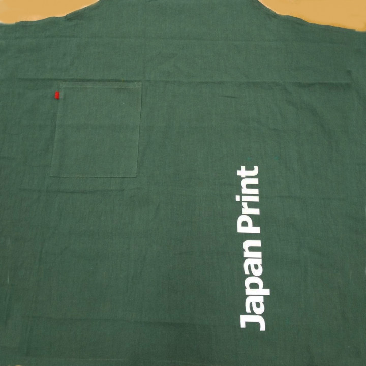 エプロン〈お持込み〉  【DTF転写プリント】  左裾・縦30cm×横5.6cm程度