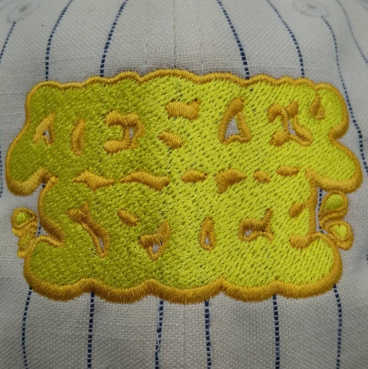 キャップ 【ロゴ刺繍】 フロント・縦4cm×横8cm程度