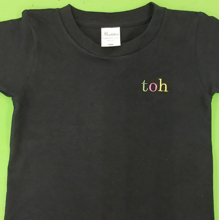 Tシャツ 【ネーム刺繍：センチュリー体】 左胸・1文字2cm