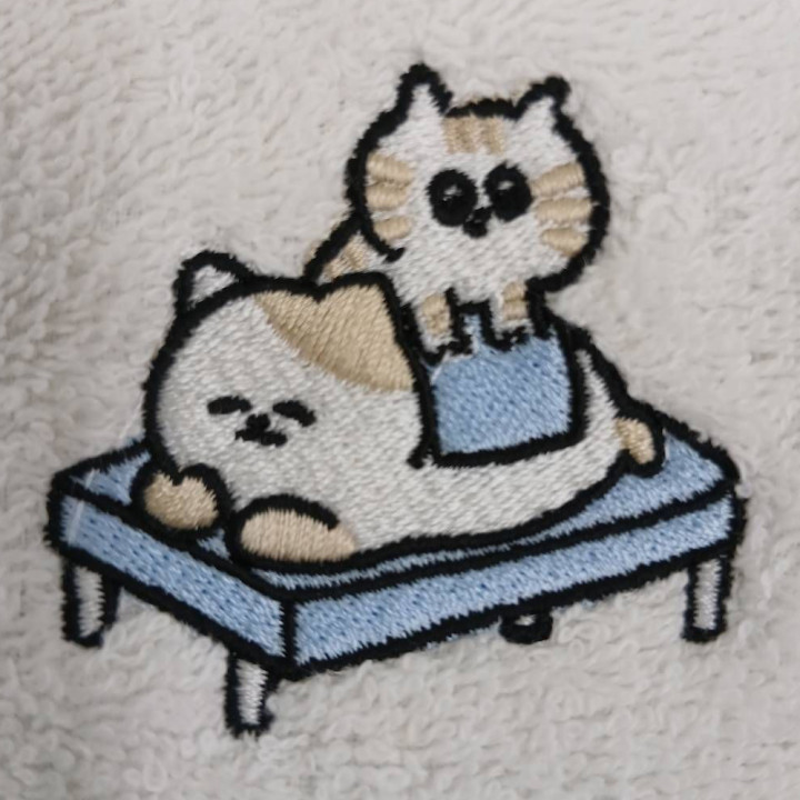 タオルハンカチ 【ロゴ刺繍】 右下・縦4.5cm×横5cm程度